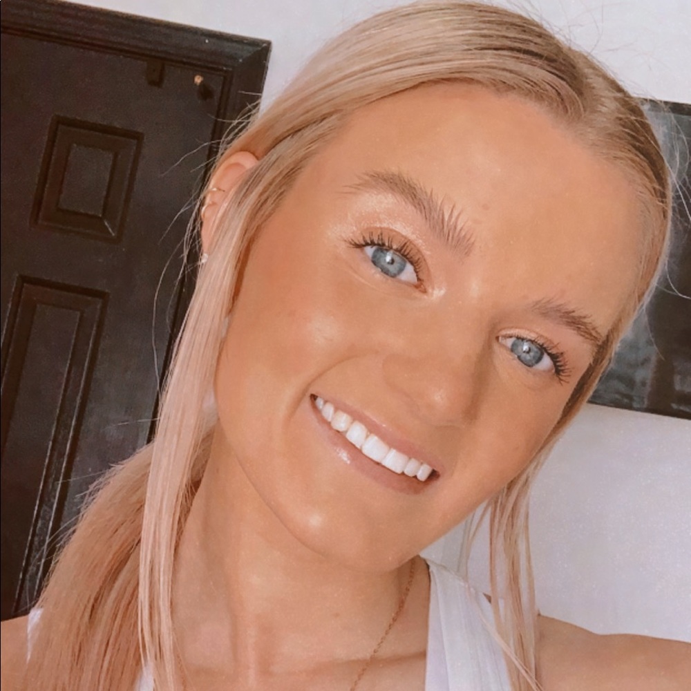 Meet your Posher, Logan